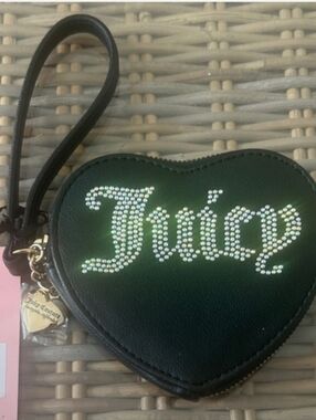 Juicy Couture-Heart Logo Wristlet Zip Pouch (Black 🖤)